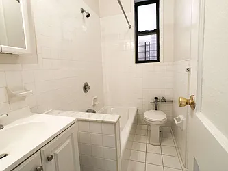 Rented by Realty 2000 Corp