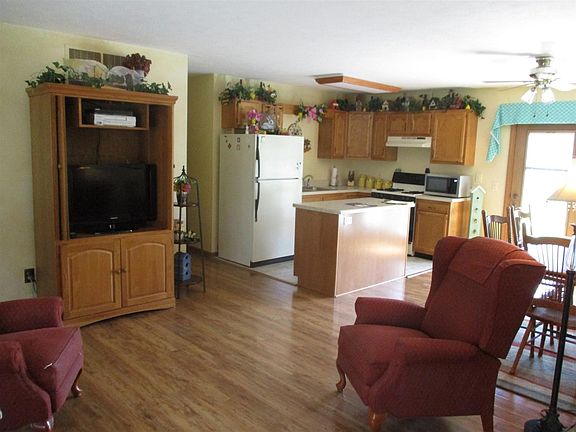 4th image of 2713 Lismore Dr