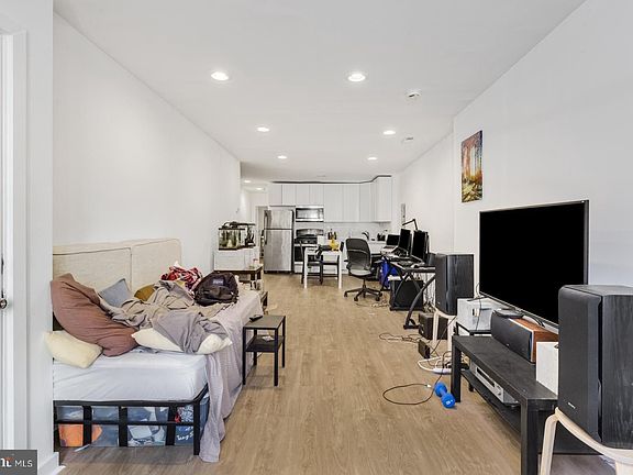 3rd image of 1120 S 7th St #1