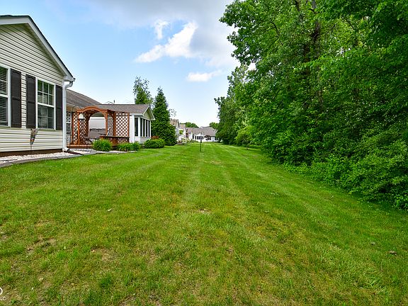 3rd image of 5837 Oberlies Way