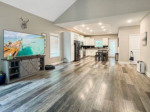 4th image of 108 General Tilghman Dr