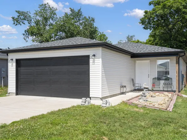181 Oakwood Estates Court, Hollister, MO 65672