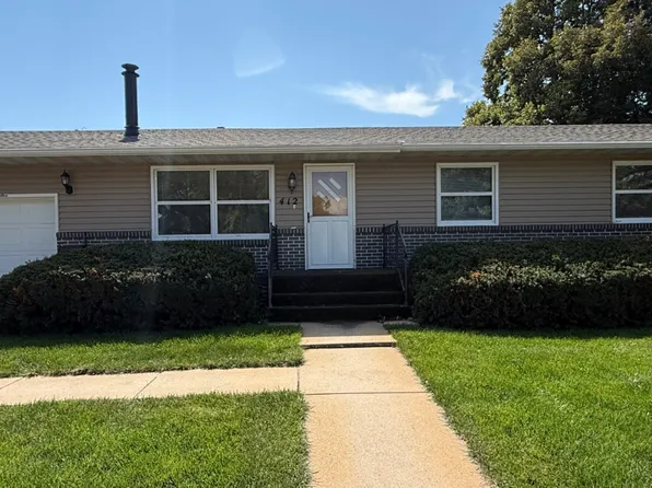 412 H St, Aurora, NE 68818