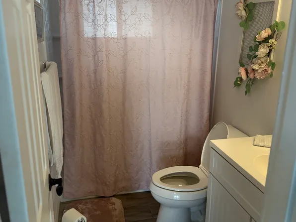 824 Tucker Ave, Orlando, FL 32807