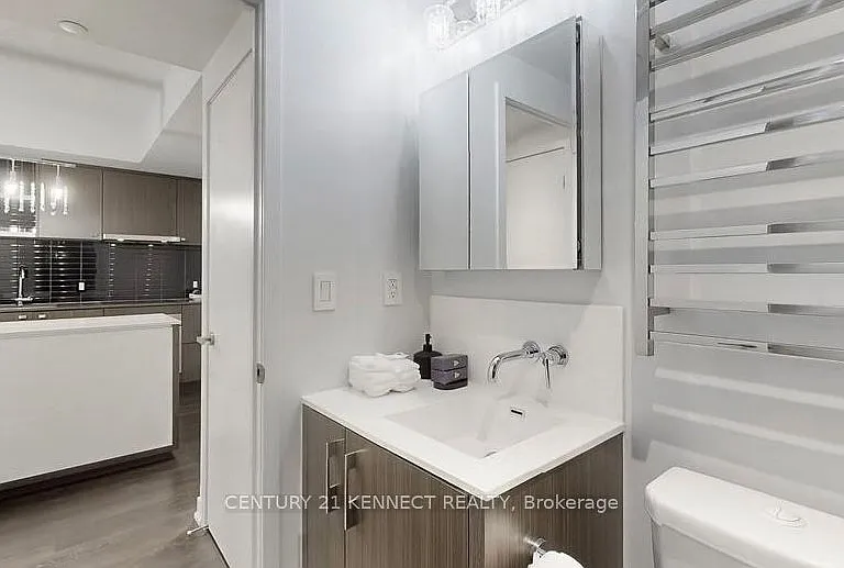 88 Harbour St #5703 — Photo 10