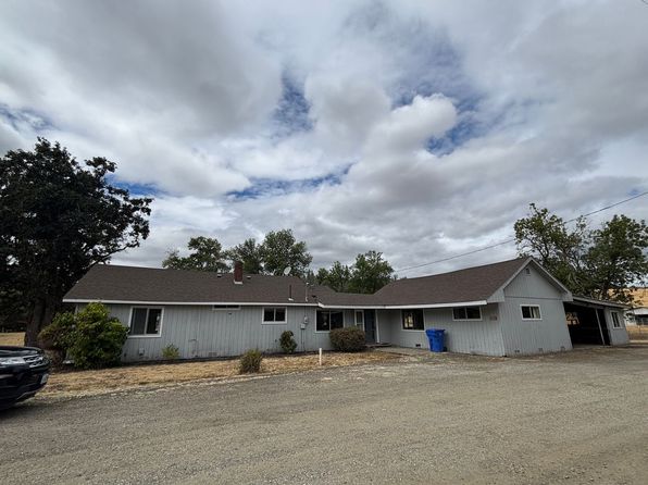 3046 Roberts Creek Rd