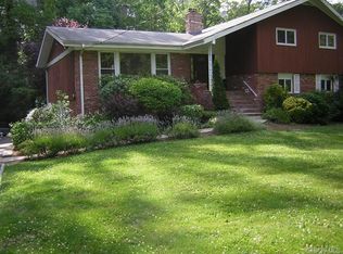 412 Pinebrook Blvd, New Rochelle, NY 10804