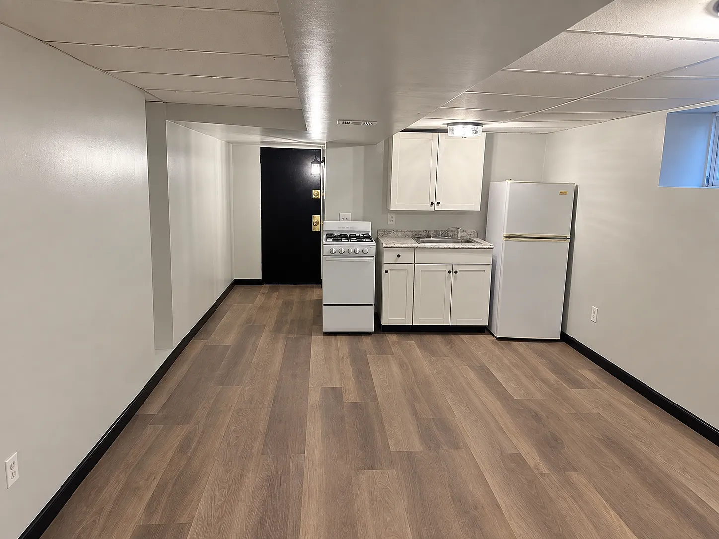 1 bed, 500 sqft, $1,100 — Photo 1