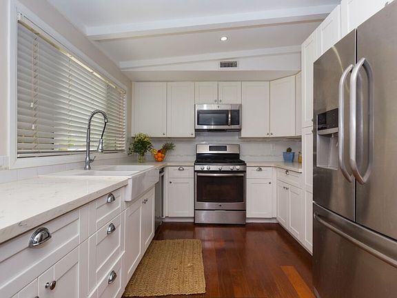 3rd image of 18071 Norwood Park Pl