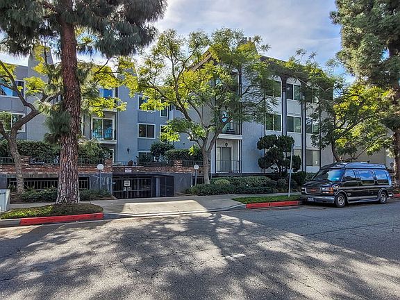 4th image of 5870 Green Valley Cir Unit 115