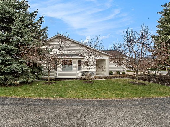 4th image of 194 Brewer Park Cir