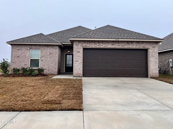 102 Tatum Ln, Youngsville, LA 70592