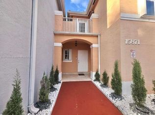 15871 SW 86th Ter, Miami, FL 33193