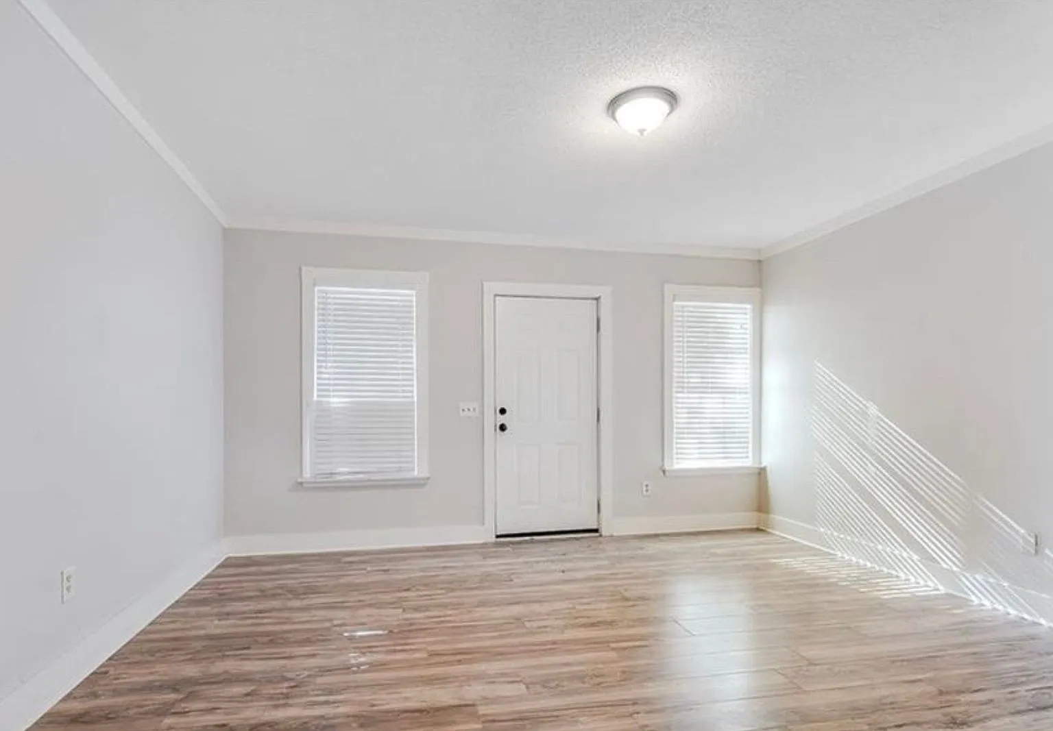 Downtown Savannah 1 Bed — Photo 3