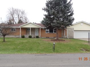 138 E Routzong Dr, Fairborn, OH 45324