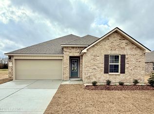 338 White Pine Dr, Lafayette, LA 70501