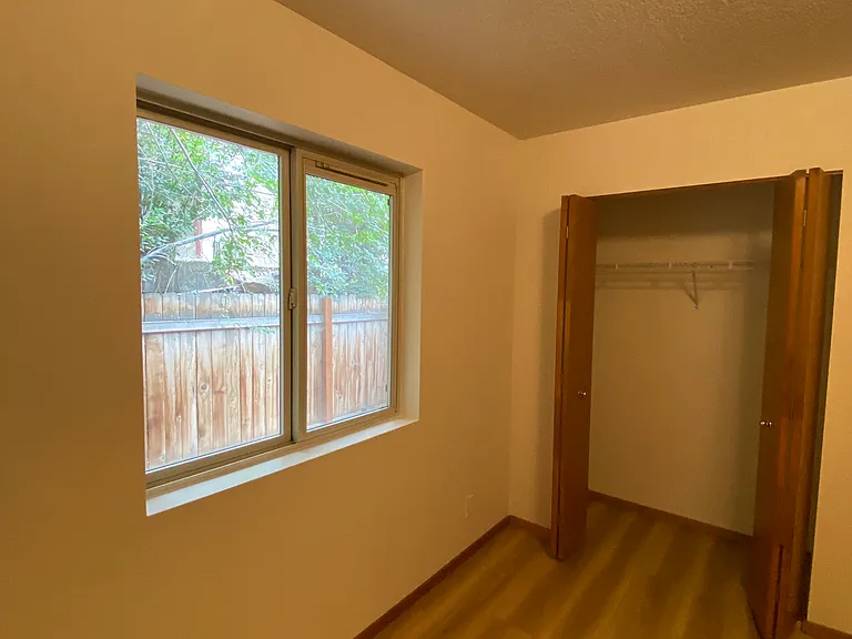 905 SE Stratford Ct — Photo 22