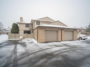 W178N9708 Riversbend Cir W, Germantown, WI 53022