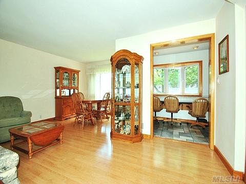 3rd image of 309 2nd Ave