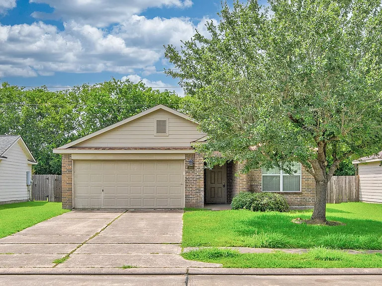 3910 Enclave Mist Ln — Photo 1