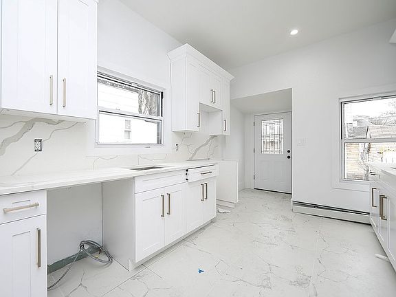 2nd image of 85-04 122nd St