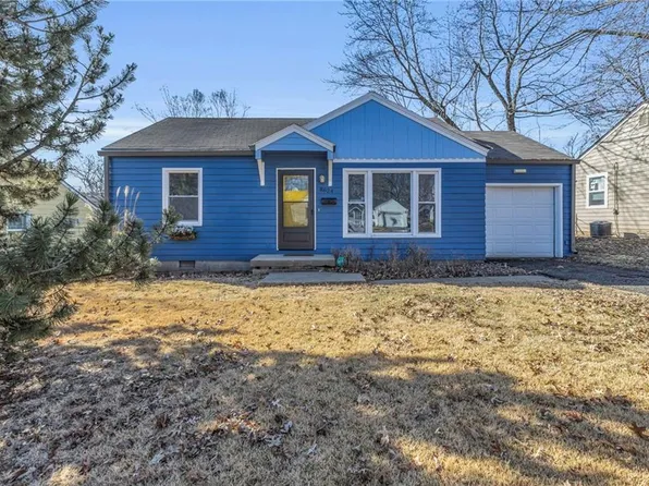 8624 Rainbow Ln, Kansas City, MO 64114