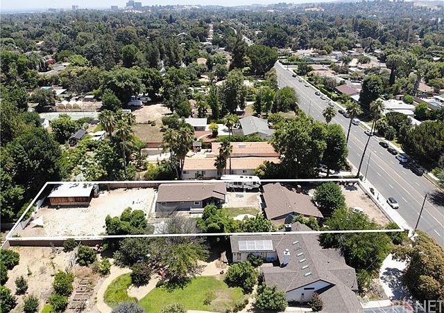 1st image of 23501 Burbank Blvd