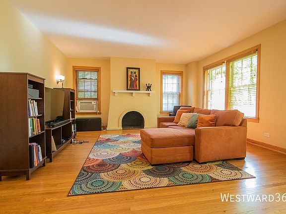 2nd image of 821 Brummel St APT 2