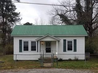 905 E Lauderdale St, Tullahoma, TN 37388
