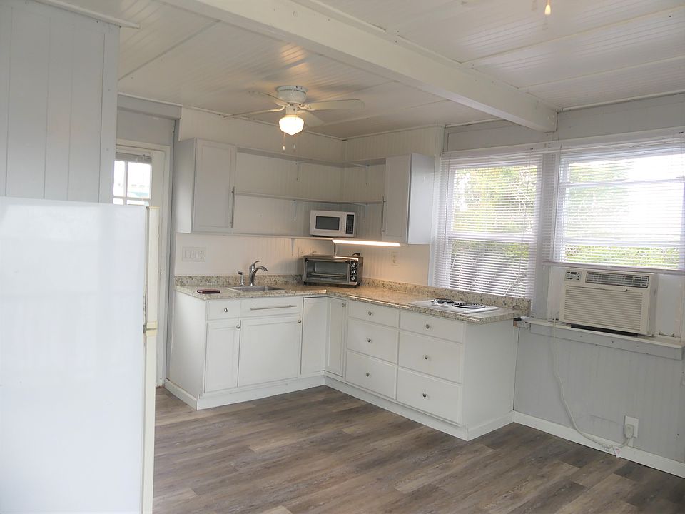 1st image of 104D Tolers Ln