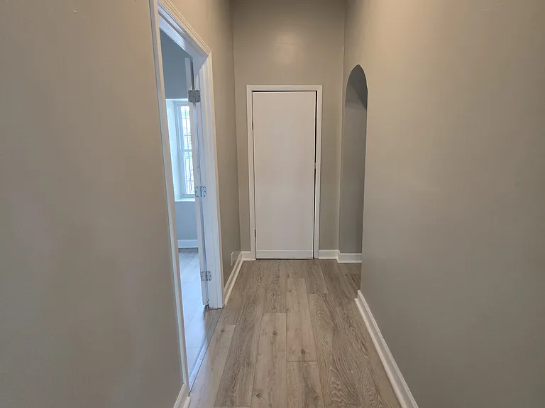 3231 Taft Ave — Photo 6