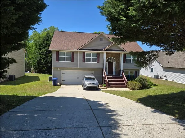 245 Oceanliner Dr, Winder, GA 30680