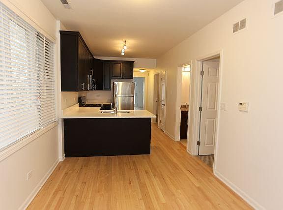 4th image of 1543 W Walton St #First