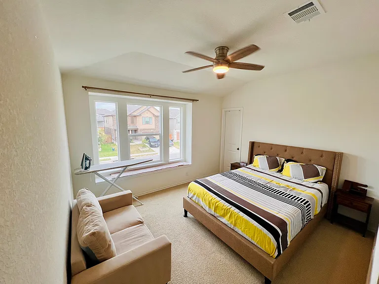 524 Ayinger Ln — Photo 15