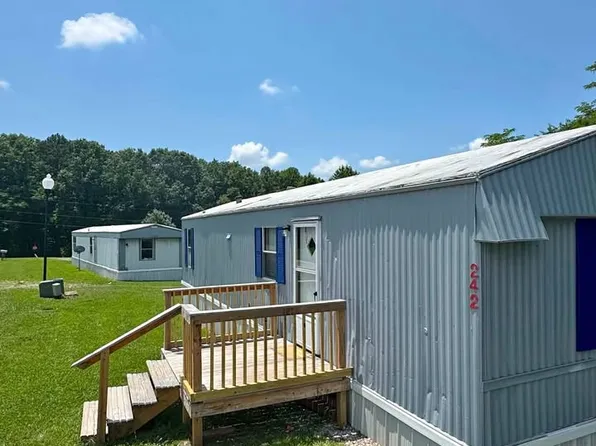 242 Braxton Ln #242, Lily, KY 40740
