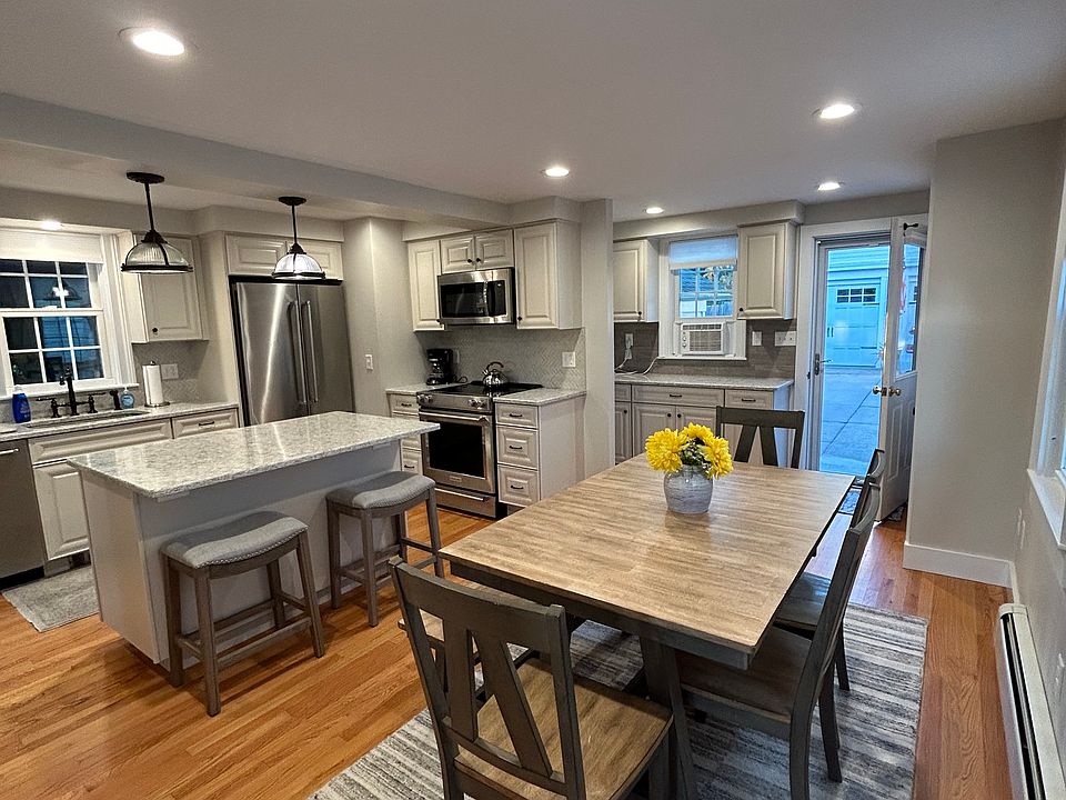 1st image of 19 Water St