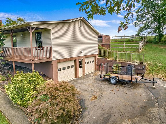 3rd image of 3480 Creechwood Dr