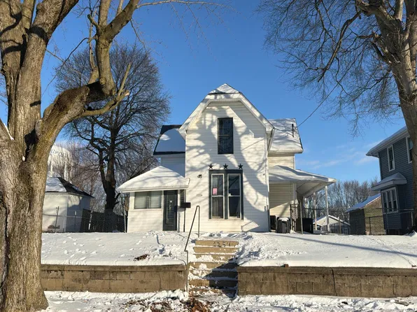 1254 E Washington St, Frankfort, IN 46041