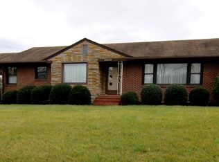 5302 Green Meadow Rd, Roanoke, VA 24018