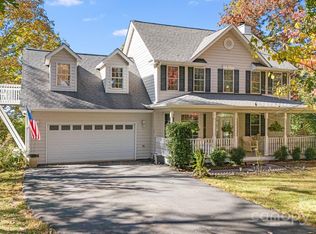 327 Ridge View Dr, Asheville, NC 28803