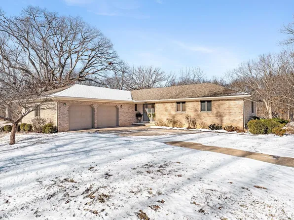 13934 Century Oak Dr, Geneseo, IL 61254