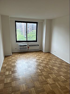 3rd image of 470 Lenox Ave APT 9T