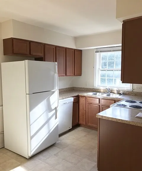 1214 William St — Photo 4