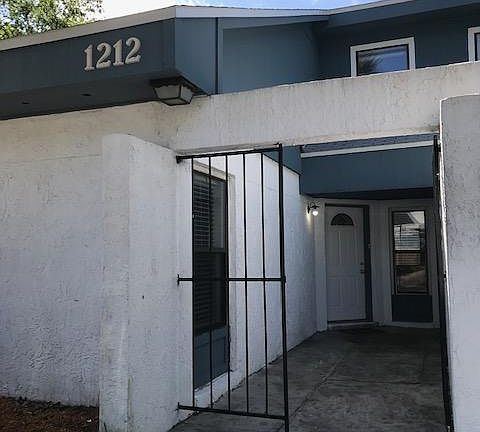 3rd image of 1212 Songbird Ln