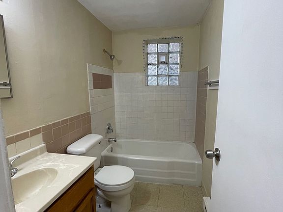 4th image of 2320 Gabriel Ave APT 5