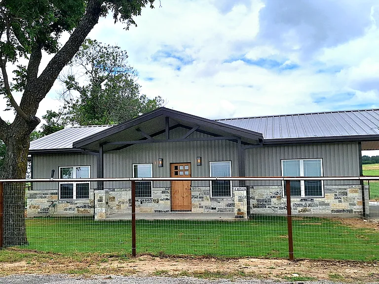 6034 County Road 256 — Photo 1