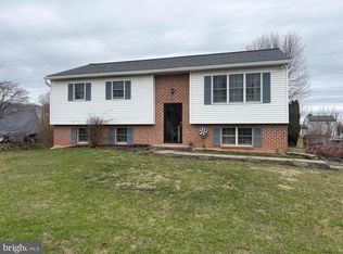 255 Degler Ave, Leesport, PA