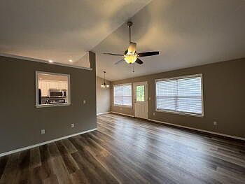 2nd image of 160 Sapling Dr