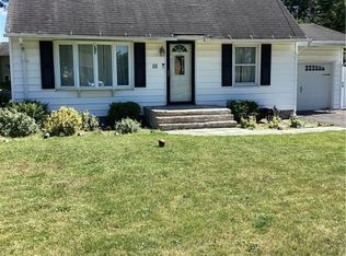 111 Cleveland Ave, Liverpool, NY 13088