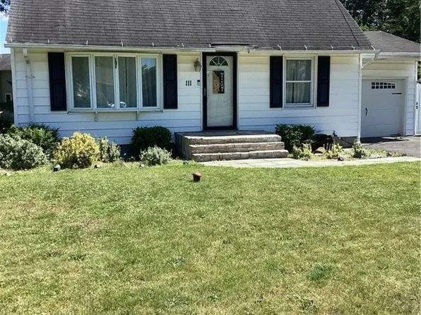 111 Cleveland Ave, Liverpool, NY 13088